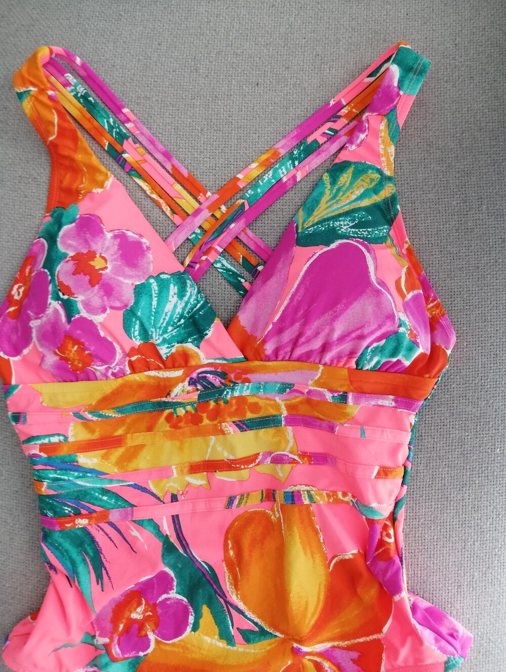 NWOT La Blanca Isla Del Sol Vibrant Multi-Strap One Piece Swim Bathing Suit 10 - Picture 5 of 16